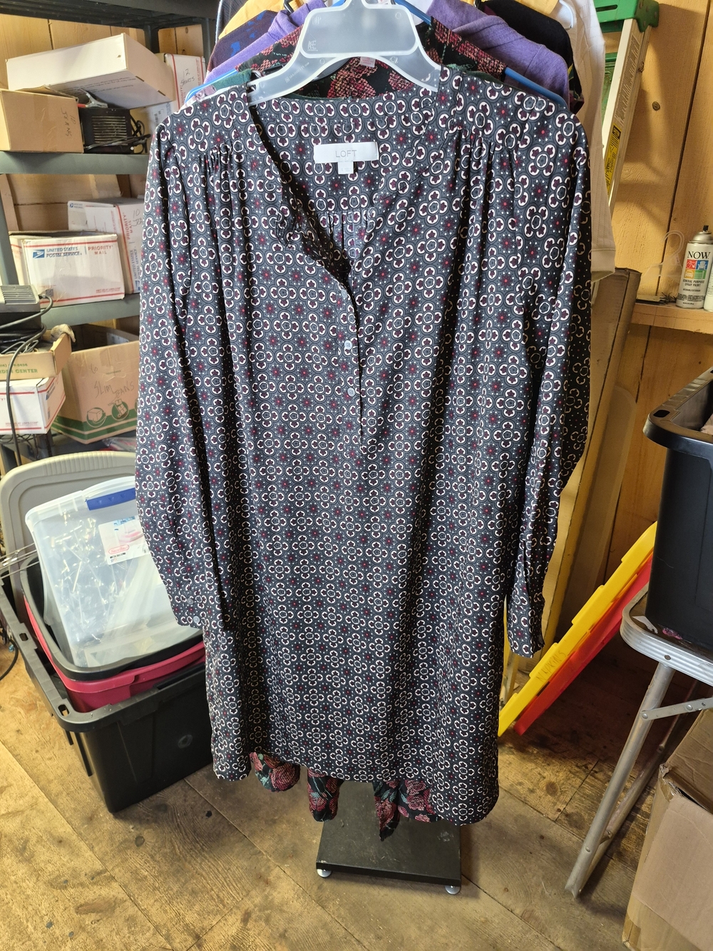 LOFT Black Long Sleeve Shift Dress with Pink and White Geometric Print Bin 55